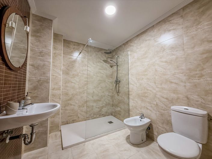 Image No.13-3 Bed Apartment for sale