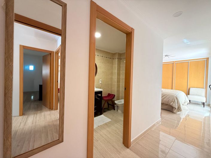 Image No.15-3 Bed Apartment for sale