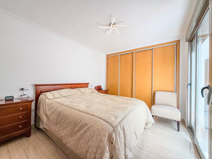 Image No.17-3 Bed Apartment for sale