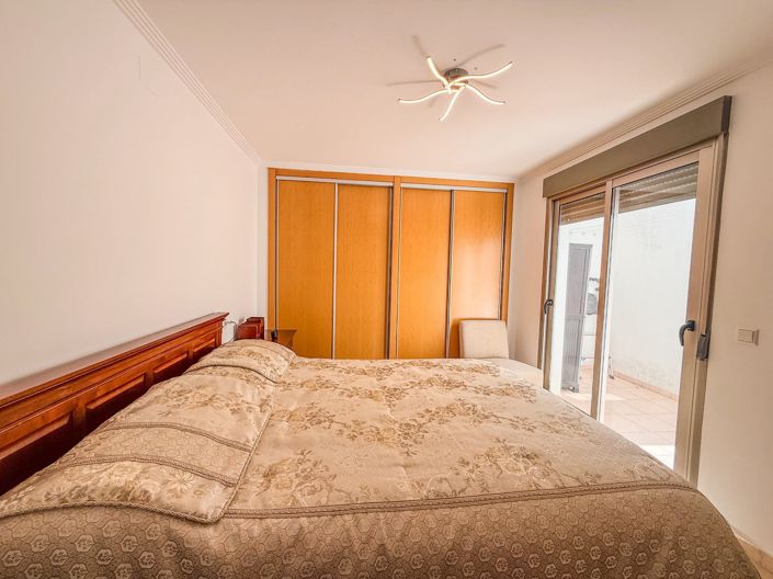 Image No.18-3 Bed Apartment for sale