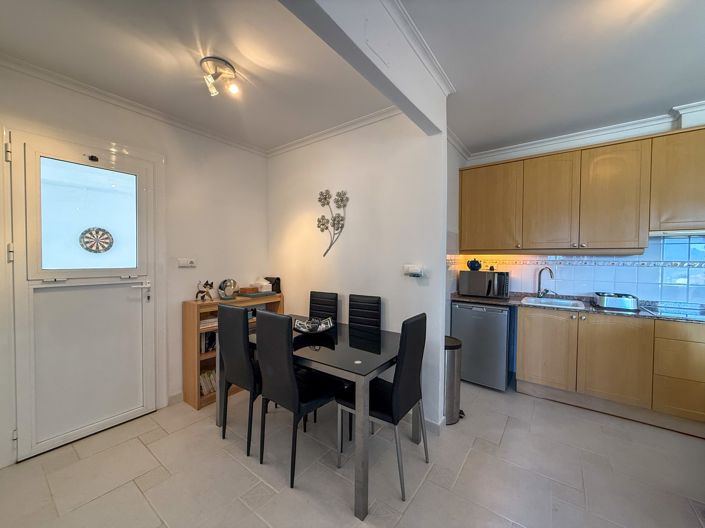 Image No.25-5 Bed Villa for sale