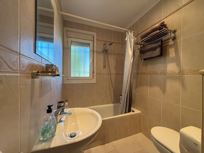 Image No.28-5 Bed Villa for sale