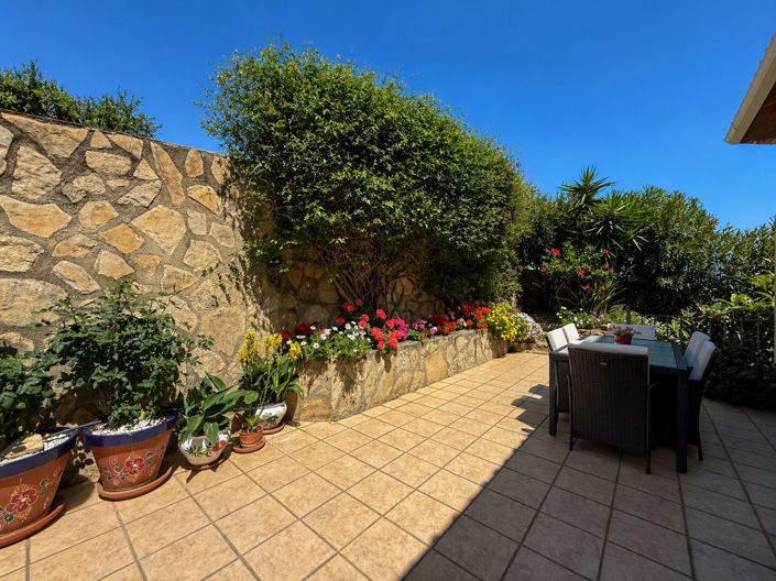 Image No.36-5 Bed Villa for sale