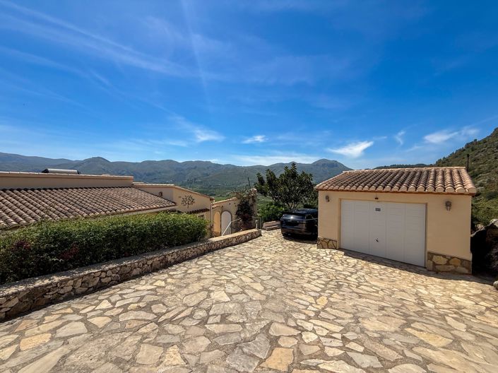 Image No.38-5 Bed Villa for sale