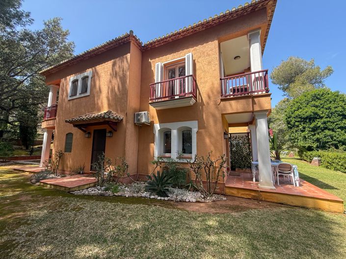 Image No.2-2 Bed Townhouse for sale