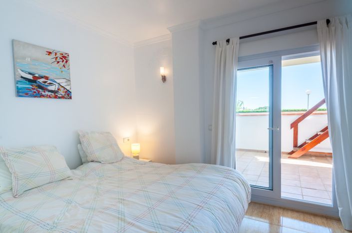 Image No.11-3 Bed Apartment for sale