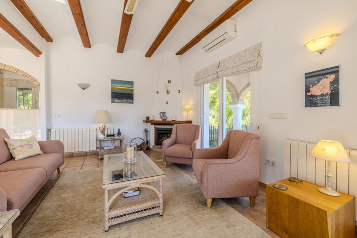 Image No.18-4 Bed Villa for sale
