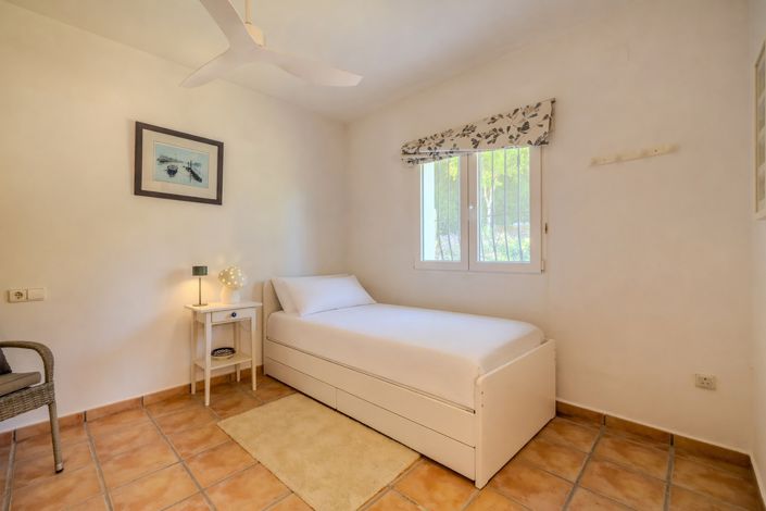 Image No.28-4 Bed Villa for sale