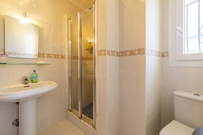 Image No.32-4 Bed Villa for sale