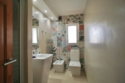 ncb17747bathroom