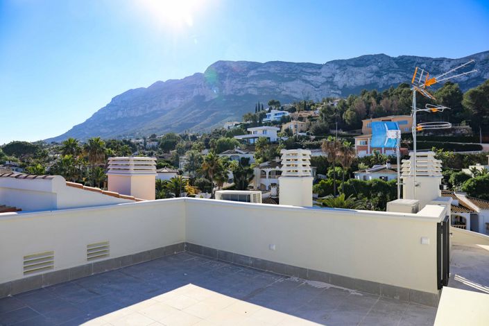 Image No.6-2 Bed Property for sale