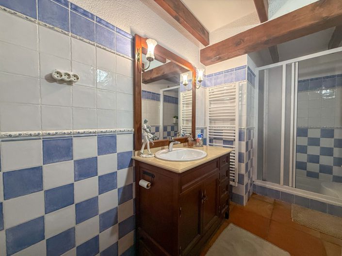 Image No.29-6 Bed Townhouse for sale
