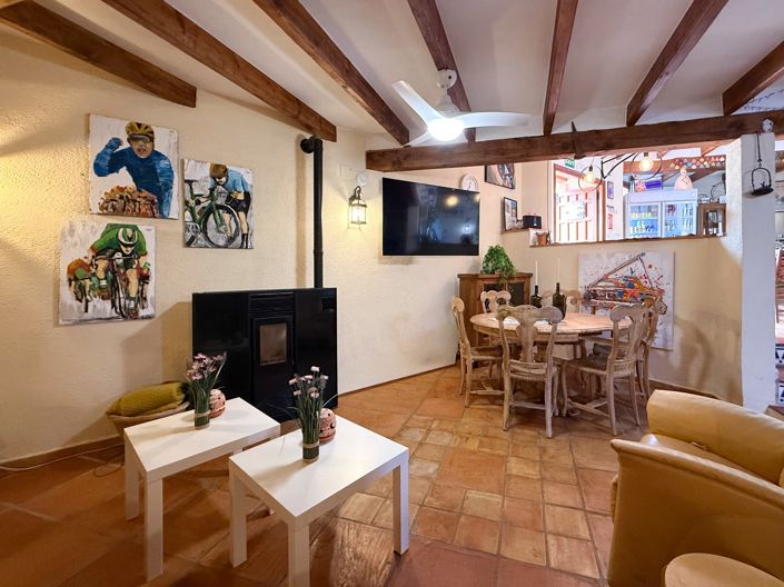 Image No.34-6 Bed Townhouse for sale