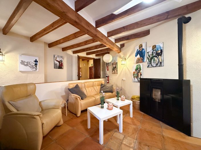 Image No.35-6 Bed Townhouse for sale