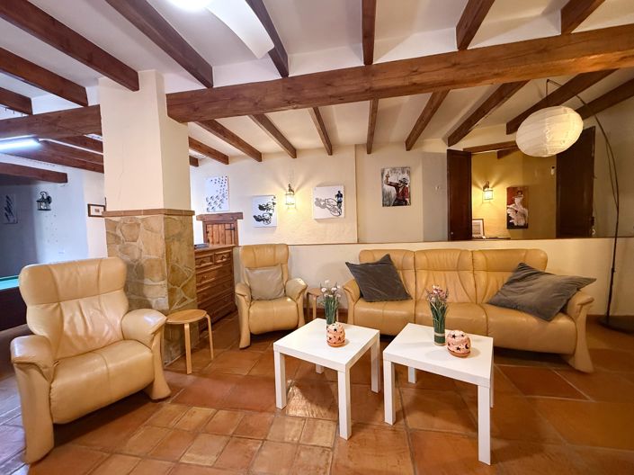 Image No.36-6 Bed Townhouse for sale