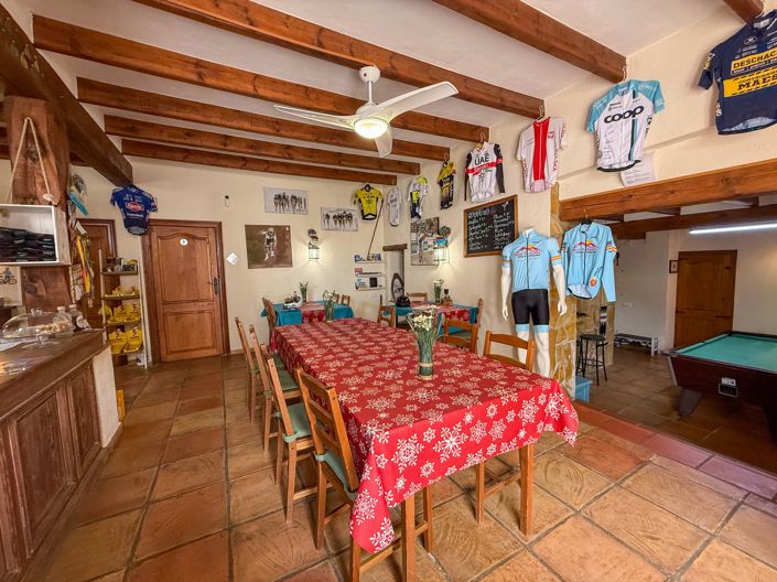 Image No.40-6 Bed Townhouse for sale