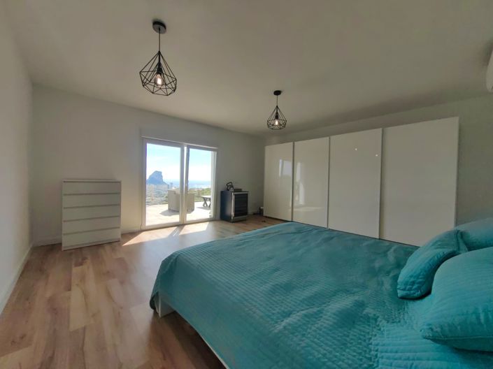 Image No.14-4 Bed Villa for sale