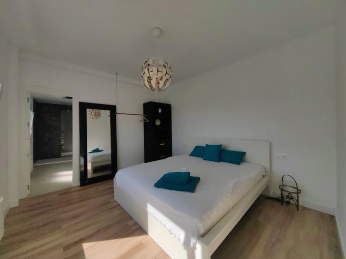Image No.18-4 Bed Villa for sale