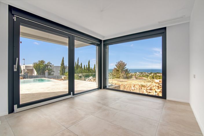 Image No.21-5 Bed Villa for sale