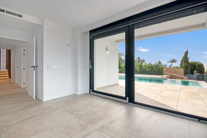 Image No.23-5 Bed Villa for sale