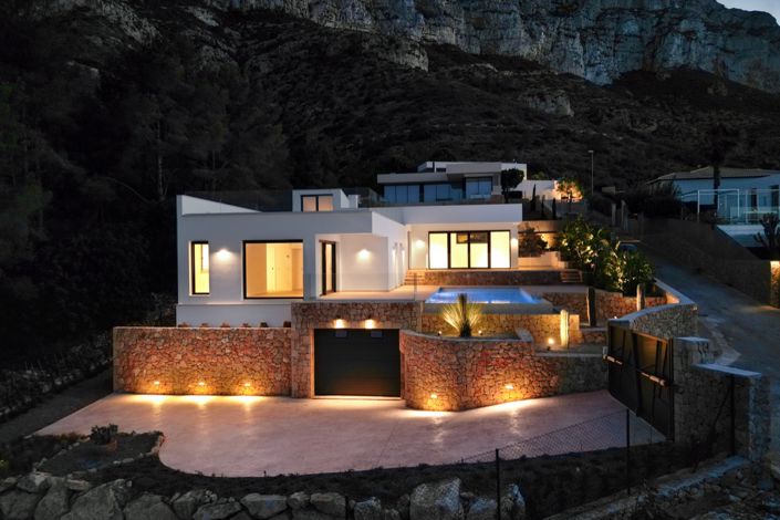 Image No.48-5 Bed Villa for sale