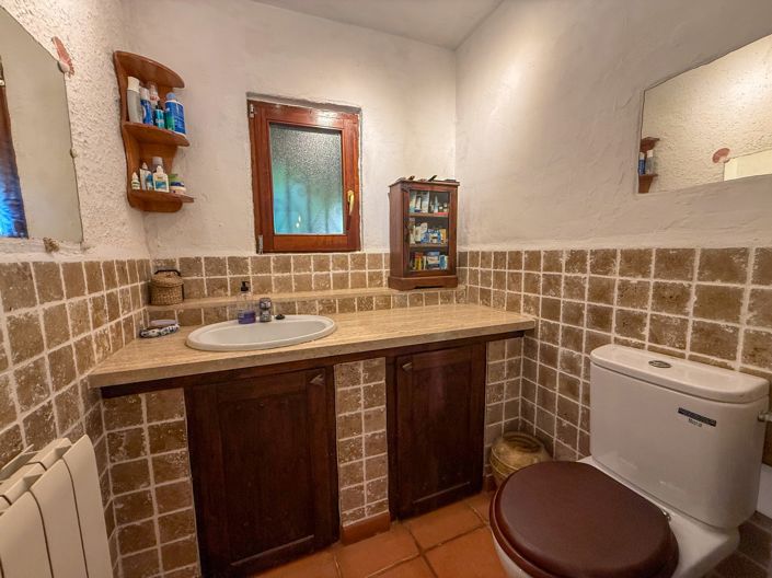 Image No.10-4 Bed Villa for sale