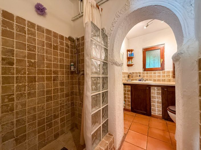 Image No.9-4 Bed Villa for sale