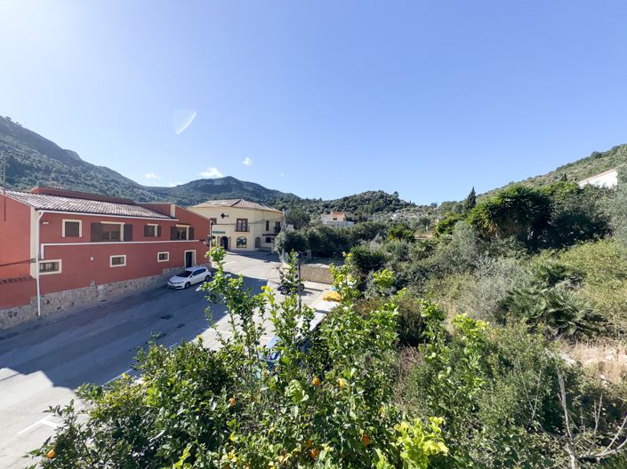 Image No.4-3 Bed Townhouse for sale