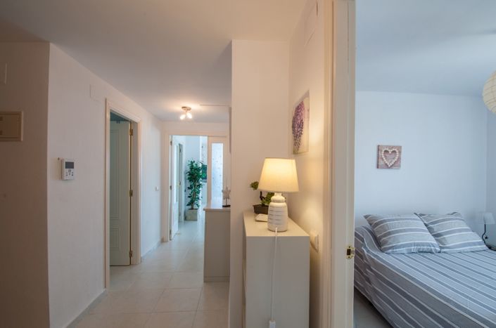 Image No.23-5 Bed Property for sale