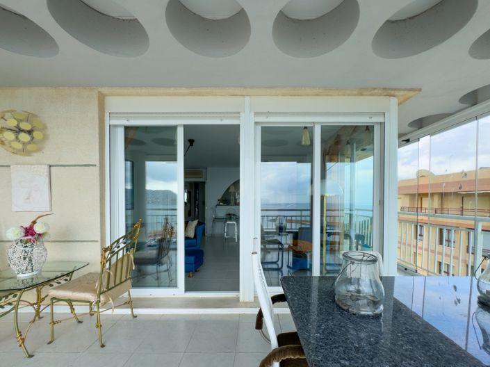 Image No.25-5 Bed Property for sale