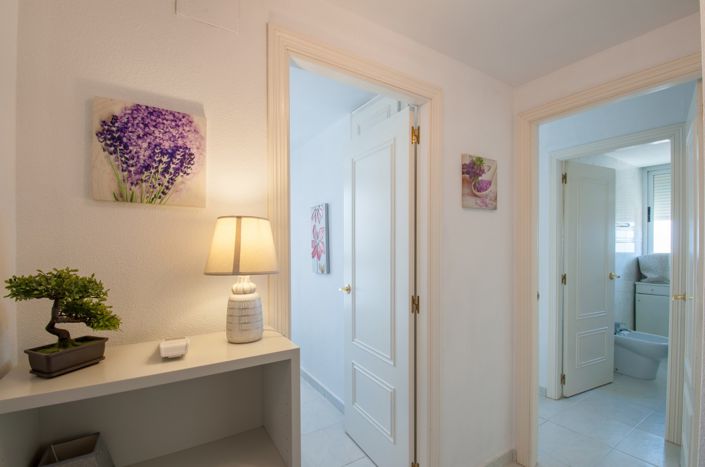 Image No.27-5 Bed Property for sale