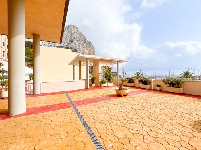 Image No.29-5 Bed Property for sale