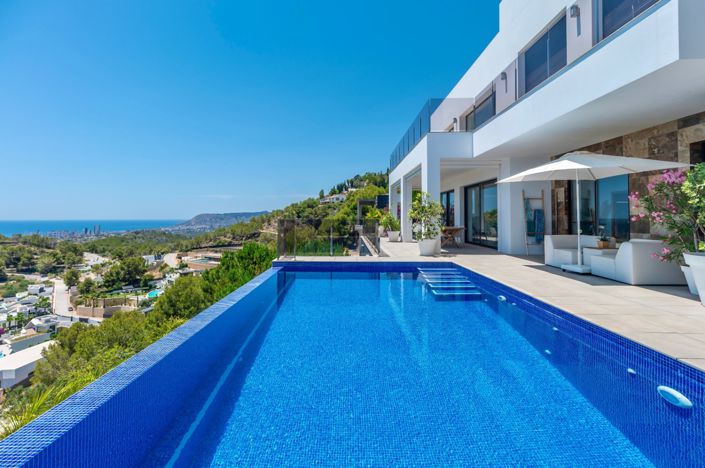 Image No.36-4 Bed Villa for sale