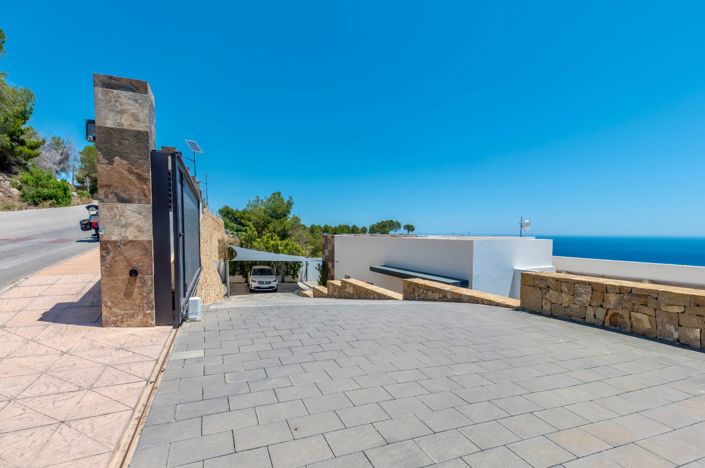 Image No.43-4 Bed Villa for sale