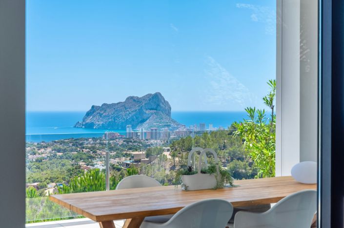 Image No.57-4 Bed Villa for sale