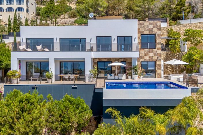 Image No.8-4 Bed Villa for sale