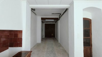 ncb861214garagefireplacearea