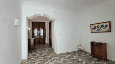 ncb86123hallway