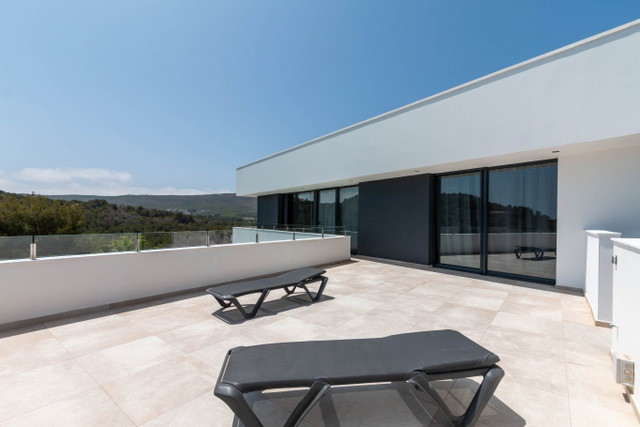 Image No.17-Villa for sale
