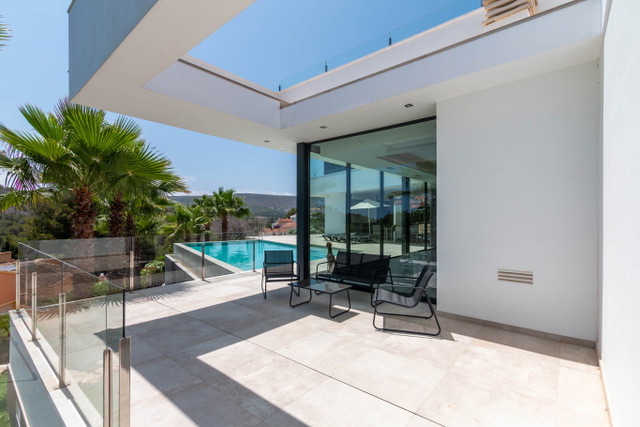 Image No.19-Villa for sale