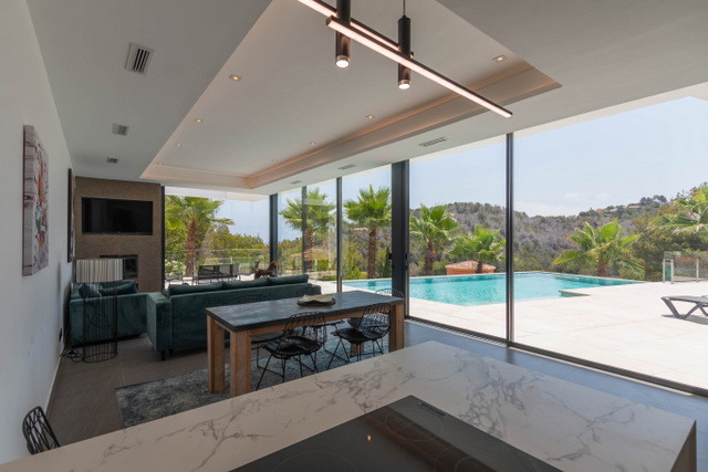 Image No.5-Villa for sale