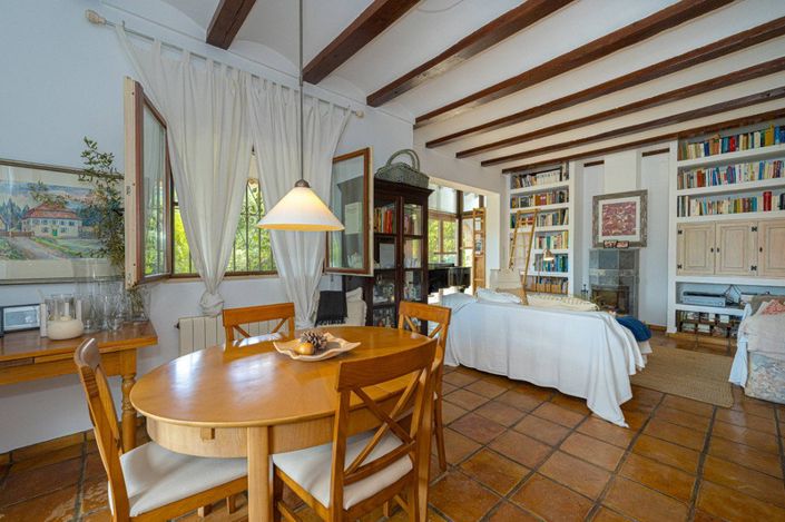 Image No.12-4 Bed Villa for sale