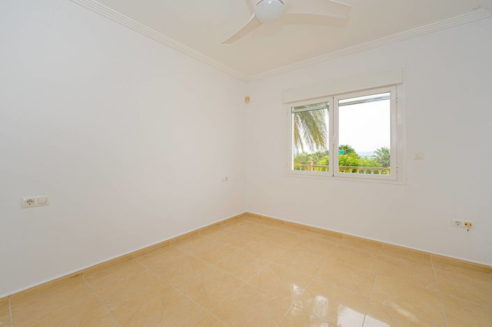 Image No.19-4 Bed Villa for sale