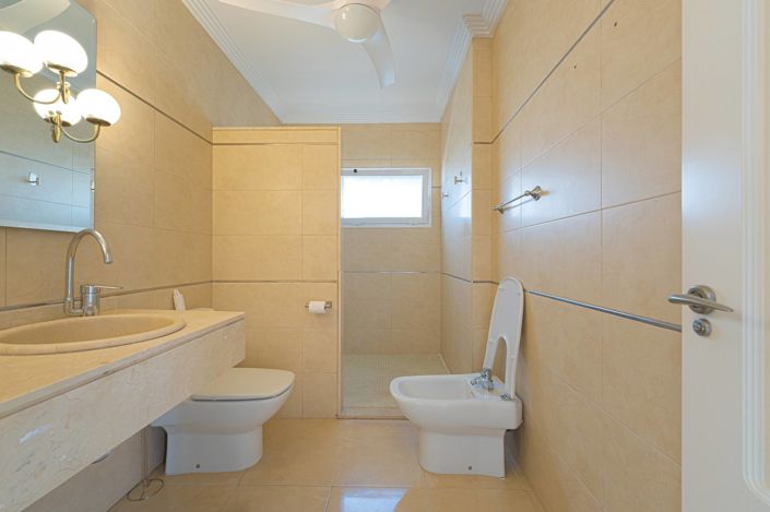 Image No.35-4 Bed Villa for sale