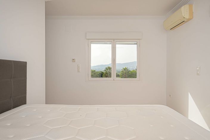 Image No.38-4 Bed Villa for sale