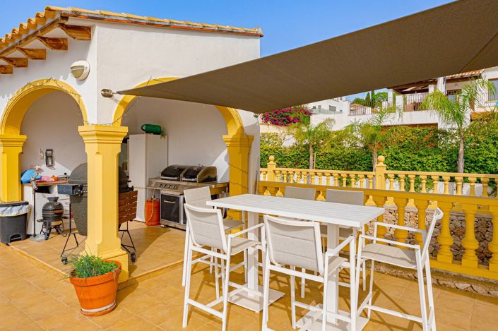 Image No.8-4 Bed Villa for sale