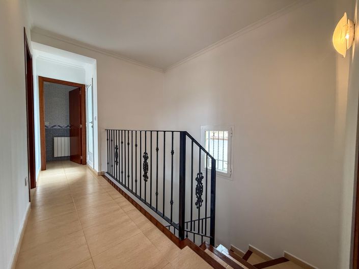 Image No.6-3 Bed Villa for sale
