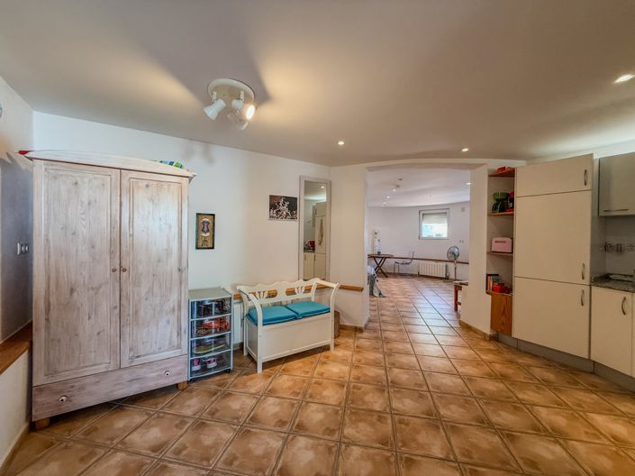 Image No.27-3 Bed Villa for sale