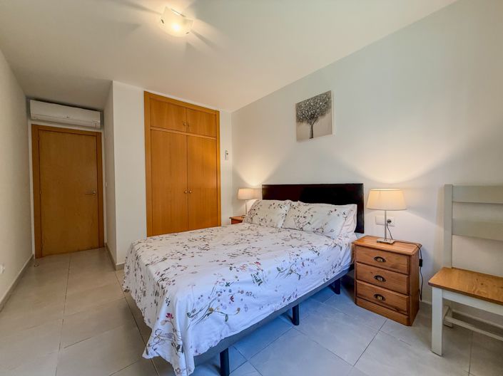 Image No.3-2 Bed Property for sale