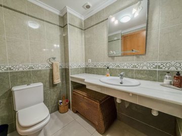 ncb8623img4042